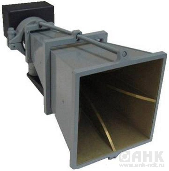 П6-126 Рупорная антенна с поляризациями вида: круговая левого и правого вращения. 2ГГц-18ГГц