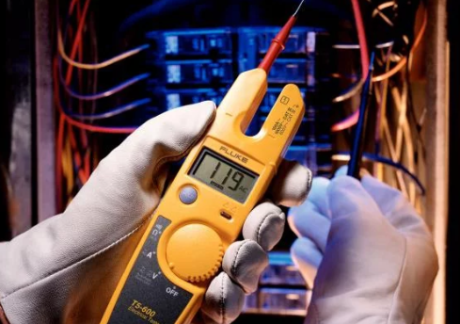 Поверка токовых клещей Fluke T5-600